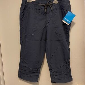 Columbia Women's Navy Capris